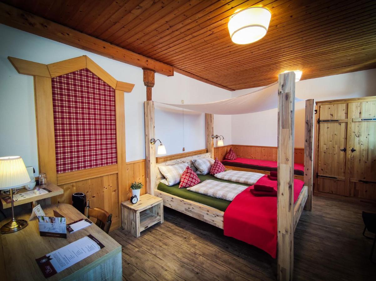 Hotel Landgasthof Sonne มาลแบร์ก ภายนอก รูปภาพ