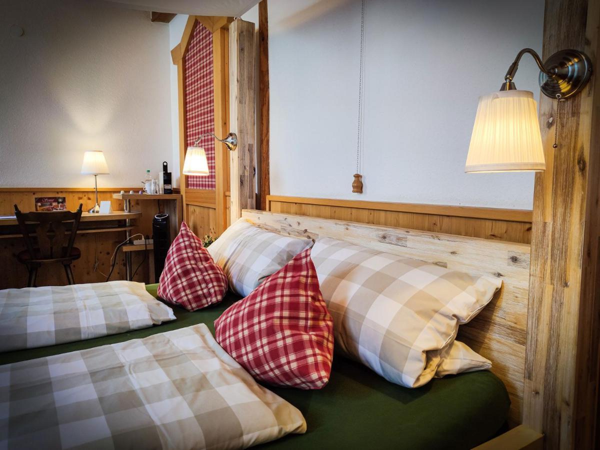 Hotel Landgasthof Sonne มาลแบร์ก ภายนอก รูปภาพ