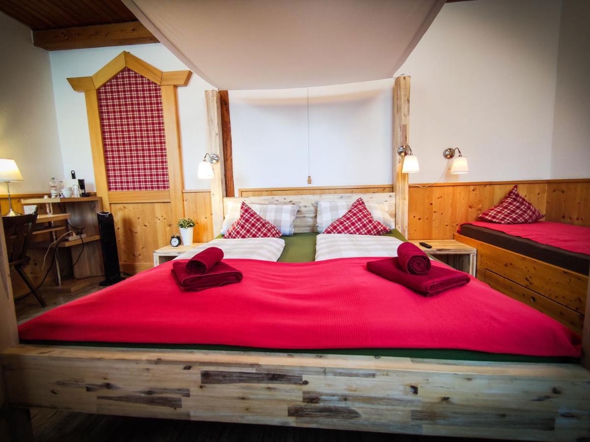 Hotel Landgasthof Sonne มาลแบร์ก ภายนอก รูปภาพ